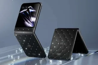 Motorola Razr 70 with Crystals by Swarovski