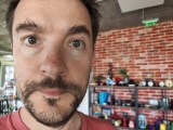 Selfie samples, main camera (1x) - 22mm, f/1.8, ISO 581, 1/100s (4096x3072px) - Motorola Razr 70 Ultra review