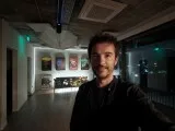 Muestras de selfies, 0.8x - 18mm, f/2.0, ISO 5000, 1/11s (4096x3072px) - Reseña del Oppo Find X10 Pro Max
