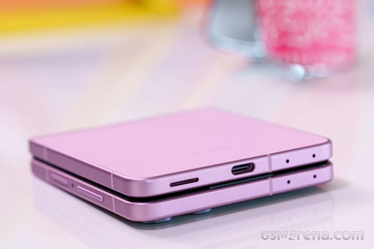 Samsung Galaxy Z Flip8 Test