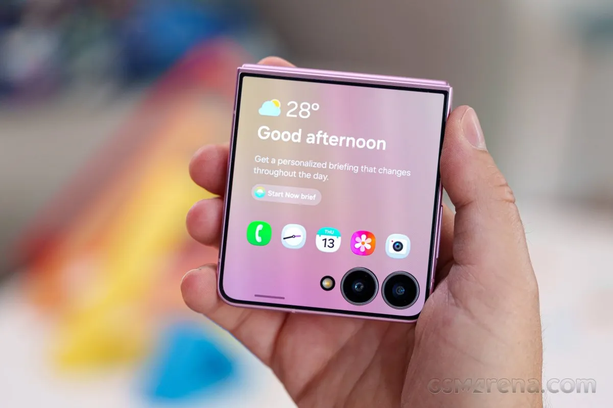 Samsung Galaxy Z Flip8 Test