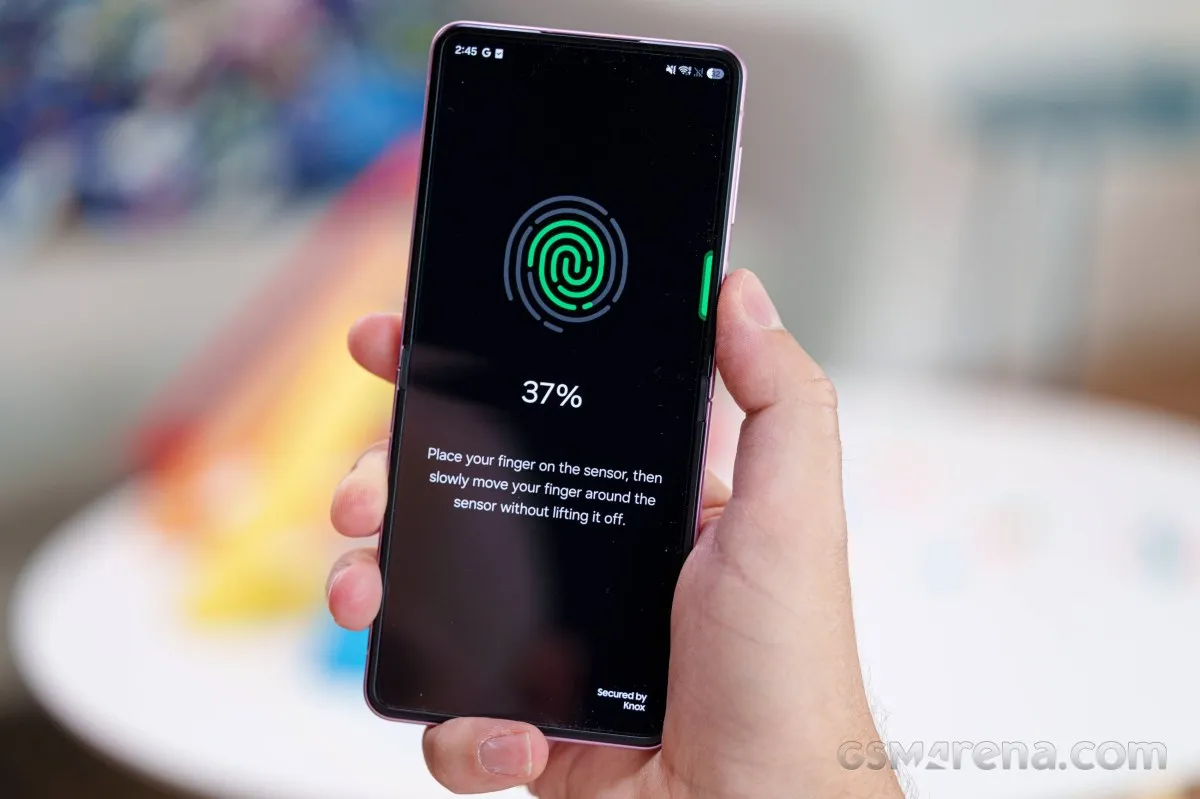 Warranty and service menu - Samsung Galaxy Z Flip8 review