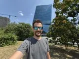 Selfie samples, ultrawide rear camera (0.6x) - 13mm, f/2.2, ISO 50, 1/2024s (4000x3000px) - Samsung Galaxy Z Flip8 review