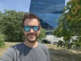 Selfie samples, internal camera - 23mm, f/2.2, ISO 25, 1/754s (3648x2736px) - Samsung Galaxy Z Flip8 review