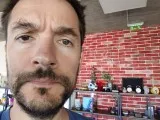 Muestras de selfies - f/2.0, ISO 160, 1/30s (3264x2448px) - Reseña del Sony Xperia 10 VIII